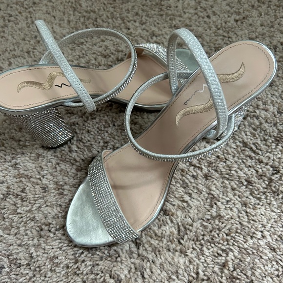 Heels - Picture 8 of 13